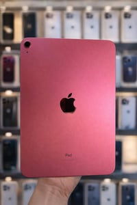 ايباد 10 ذاكرة 64 .. بطاريه 90% .. نظافة 99% .. كامل ملحقات معروض للبي...