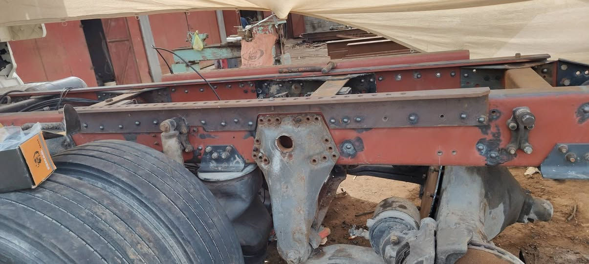 تحوير سكانيا من تك الى سحال خلفي مع تطوالة العنوان البصرة الدير ضمان العمل 10سنوات*********** و***********
