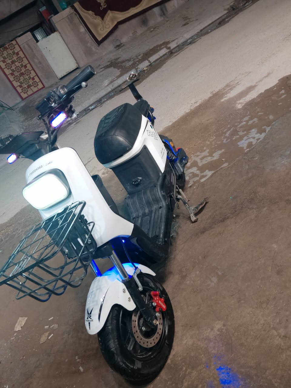 سلام عليكم دراجه ار 8 شحن موديل 2025 تخم تأير لبيع سعر450 مكان بغداد شعب


**إذا كنت صاحب هذا الإعلان وتريد حذفه لأي سبب، رجاءا أرسل رسالة إلى الدعم الفني**