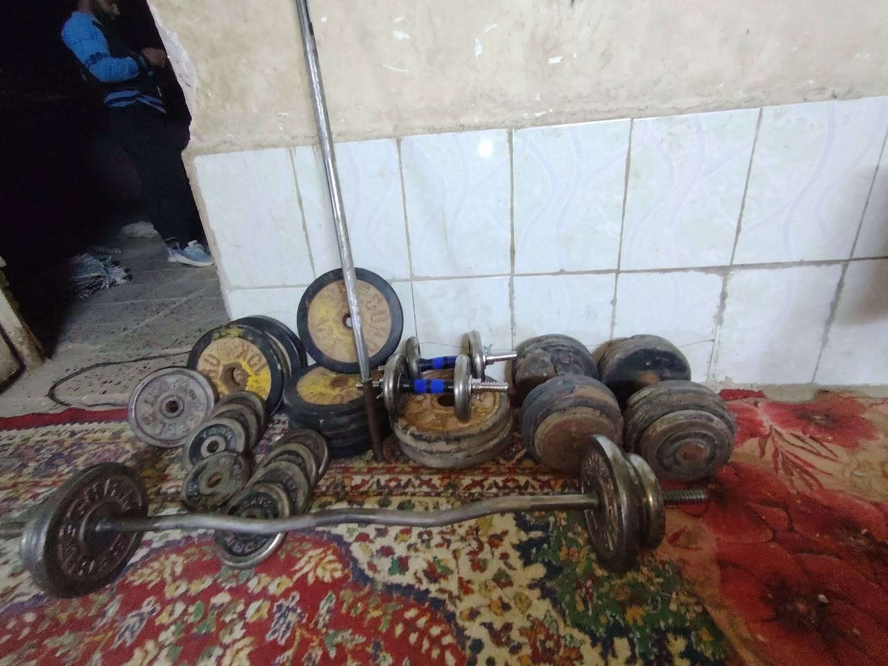 أوزان للبيع سعر الكيلو فقط الف دينار
***********
