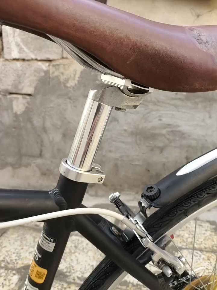 للبيع
دراجه هوائيه باله مال حاويه 
لشه المنيوم 
كله شغال وكله بلادي 
السعر150


**إذا كنت صاحب هذا الإعلان وتريد حذفه لأي سبب، رجاءا أرسل رسالة إلى الدعم الفني**