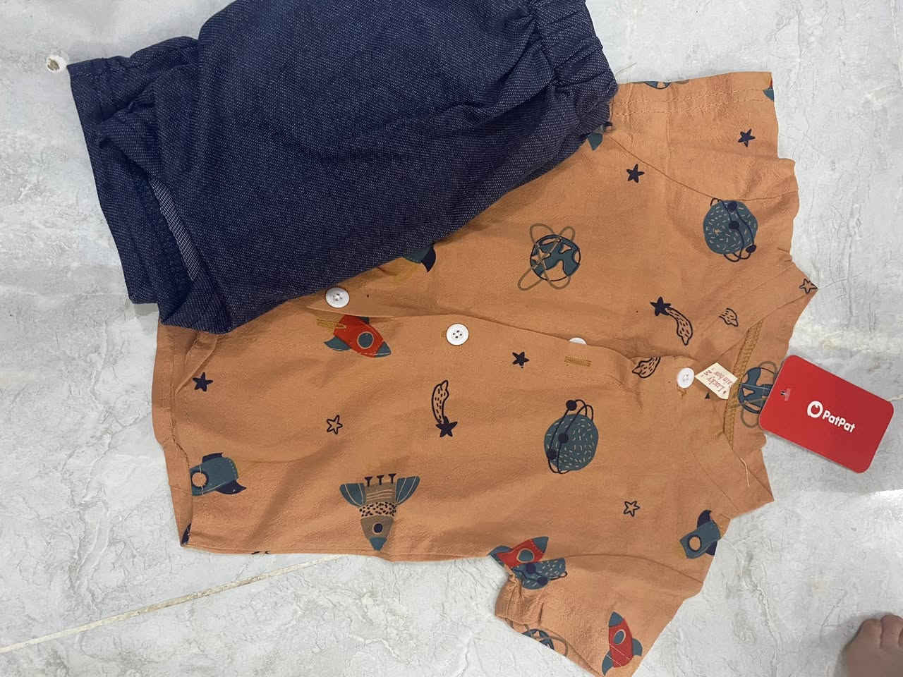 ملابس أطفال خامه درجه أولى اي قطعه ماتعجب او القياس مو تمام ترجع بيد المندوب الأعمار من الأشهر لل ١٠سنوات


**إذا كنت صاحب هذا الإعلان وتريد حذفه لأي سبب، رجاءا أرسل رسالة إلى الدعم الفني**