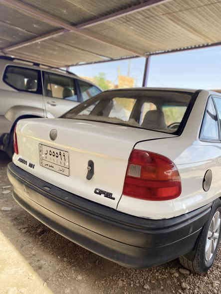 اعادة نشر بسبب الوعود الكاذبه 
اوبل استره موديل 93 وقم انبار مميز كير عادي محرك جديد السياره كفاله عدى قبق الجنطه بيه صبغ السيارة حلوه ونضيفه سعرها 39 وبيه مجال بسيط العنوان الأنبار الرمادي شارع الجرايشي قرب مطعم الفلوجه (معرض الغيث المركزي) ***********
