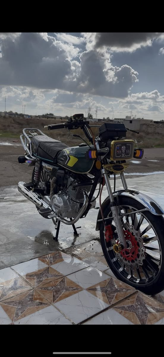 دراجه للبيع موديل 25مكينه 200ما بيه أي نقص  دراجه كفاله وزيرو ما ماشيه لون زيتوني مكاني ديالى لعنبكيه عله طريق دلي عباس سعر750وبيه مجال ***********💁
