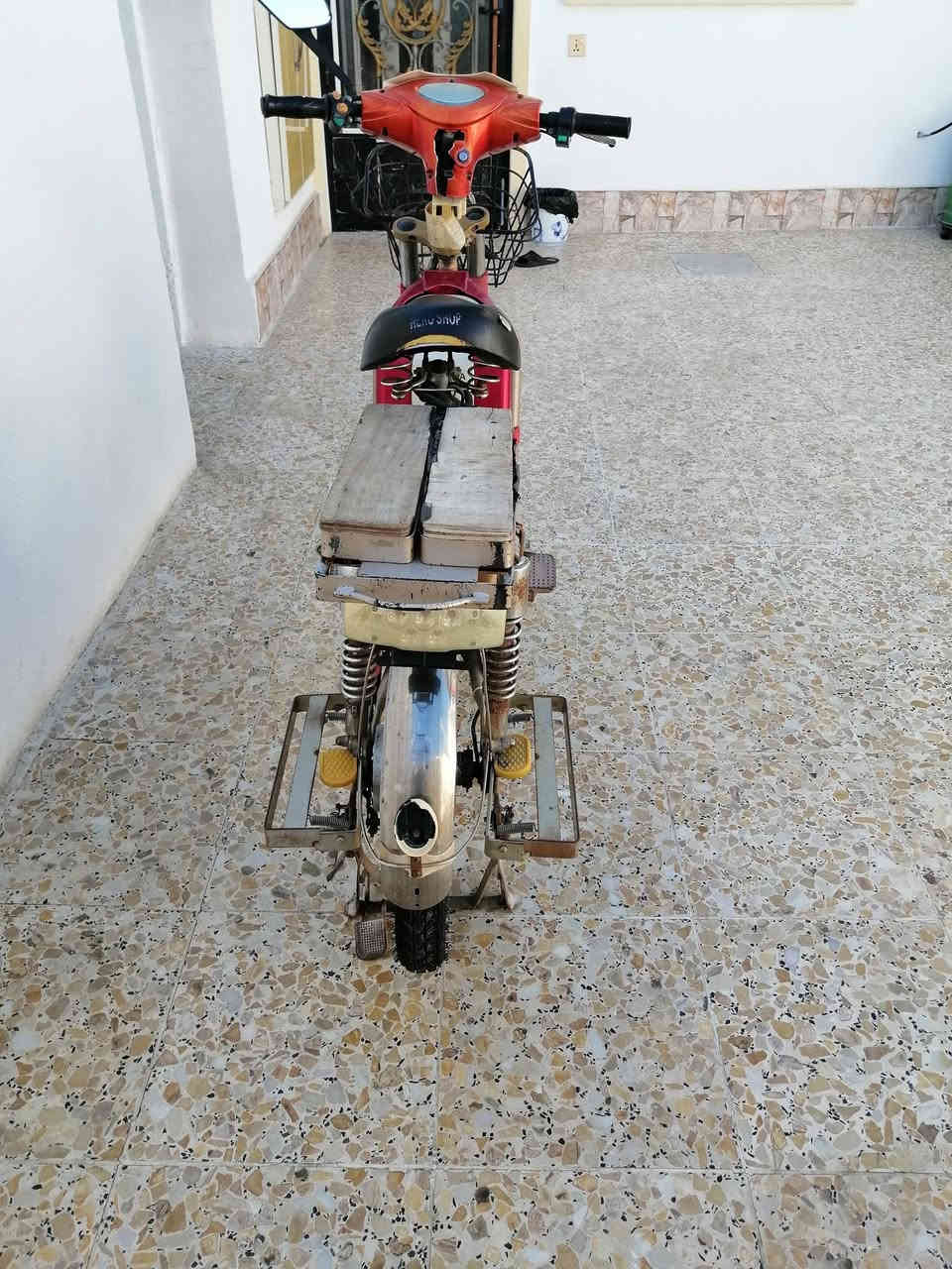 ماطور  للبيع نظافه فول  جهاز نذار ضد السرقه اربع سرعه  دبل شاره  كله    السعر  250  وبي مجال الاستفسار تصل برقم ***********
