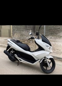 للبيع دراجه pcxجيل اول   ياباني اصلي دراجة مال رمبه ماخذها رمبه الدراج...