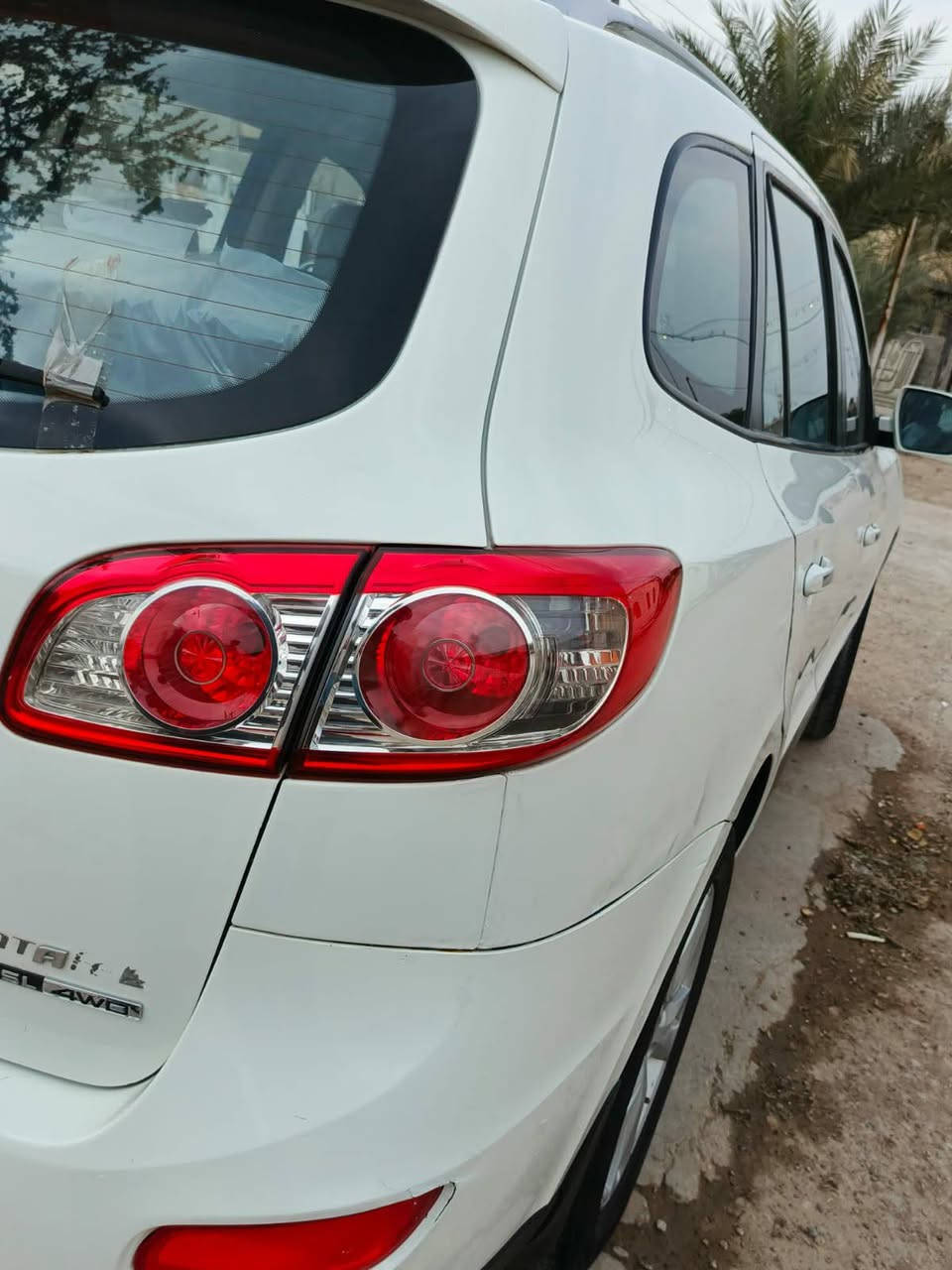 سلام عليكم 
نوع سيارة سنتافيا 
موديل 2011 خليجي 
فول مواصفات 1/1
فتحة سقف 
بصمة مع ابواب هم بصمه 
كشنات كهربائية 
تحكم استيرن 
رقم بغداد سنوية جديدة
سبعة راكب 
تخم تأير 
المرايات مرئ
محرك مكفول شرط 3600
كير مكفول شرط ب جيس
سيارة متعوب عليها مال جني 
سيارة مكفولة من تبديل والضربة
سيارة شركة شوفت عينك
تجي وتشوفها احلئ من صور 
سعر 162 وبيه مجال قليل 
عنوان بغداد 
رقم الهاتف ***********
