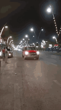 السلام عليكم سياره مزاد دفاع المدني جديد السياره بلاديه شركه مكينه جير اكسل كله شرط سته برغي حجم الماكينه 35 بنزين كتاب الترقيم باسمي صادر للمرور اسوي وكاله عامه ام الباركود باسم المشتري مكان السياره بالكوت سته برغي اخوان اللي ما يعرف بالمزاد لا يخابر رحمه لوالديكم معفيه من كافه الرسوم تسجل اي محافظه***********
