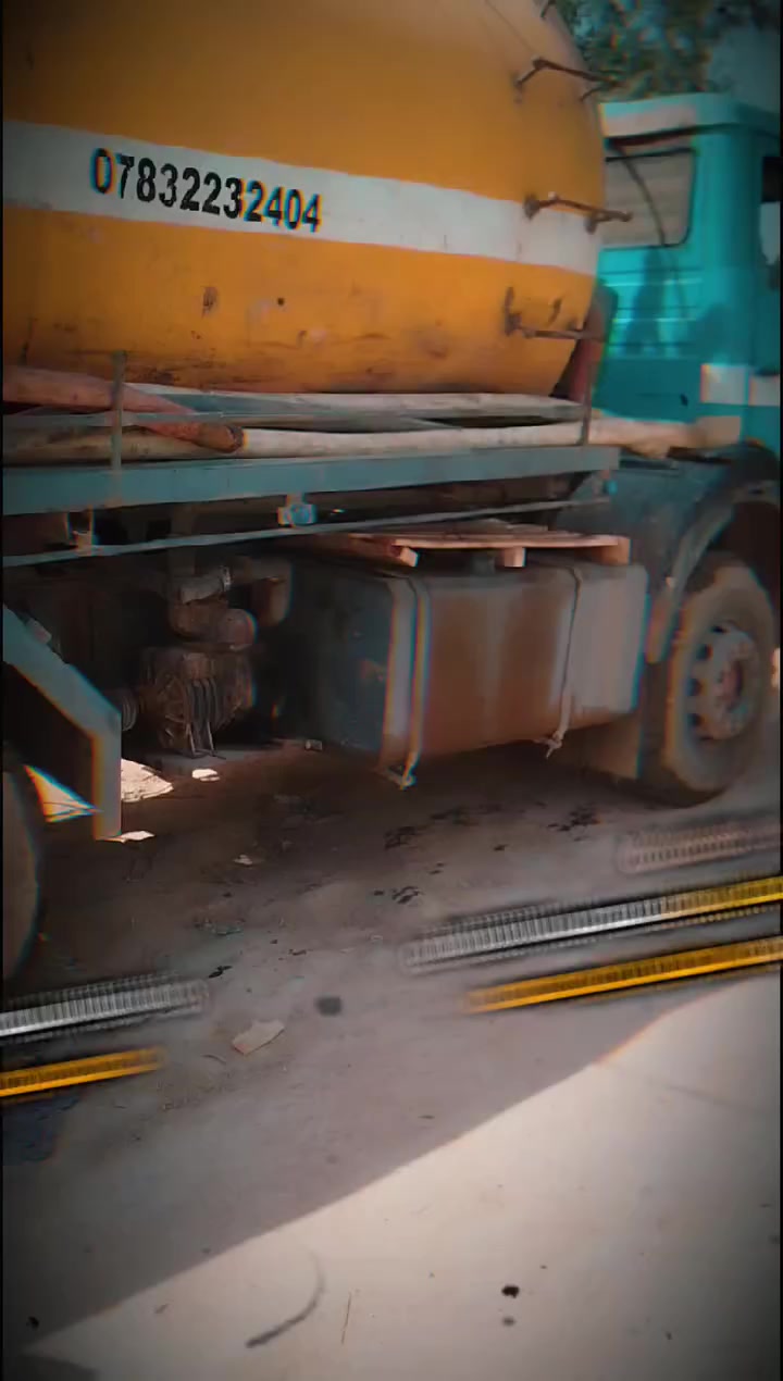 سلام عليكم سيارة سحب مجاري 
***********
بوبلوعه 20
