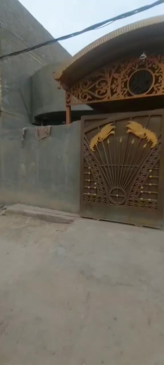 يالله بيت للبيع المساحة ١٣٠ متر طابو زراعي سند ٢٥ بناء حديث طابوك صب مسلح كل الخدمات موجودة العنوان طويريج خلف مدرسه أمل الأجيال موقع راقي تفاصيل أكثر الاتصال على الرقم
***********
