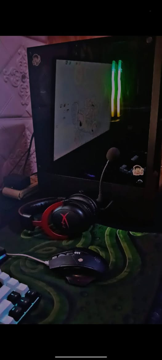 ماكو توصيل
🖥 المواصفات:
 المعالج: Intel Core i5-12400F
 كارت الشاشة: ASUS Dual GeForce RTX 4060
 الرام: 16GB DDR4 – سرعة 3600MT/s
 المذربورد: MSI PRO MS-7E02
 الخزن: M.2 NVMe PCIe 3 (سريع للإقلاع والألعاب)
 الكيس: 3 مراوح تبريد
🖥 الشاشة: Gigabyte G24F 2
24 إنج
دقة 1920x1080 FHD
180Hz
1ms
IPS – فلات
📍 البيع داخل (بغداد مدينة الصدر)
💰 السعر: (مليون و 300)
📩 المراسلة خاص


**إذا كنت صاحب هذا الإعلان وتريد حذفه لأي سبب، رجاءا أرسل رسالة إلى الدعم الفني**