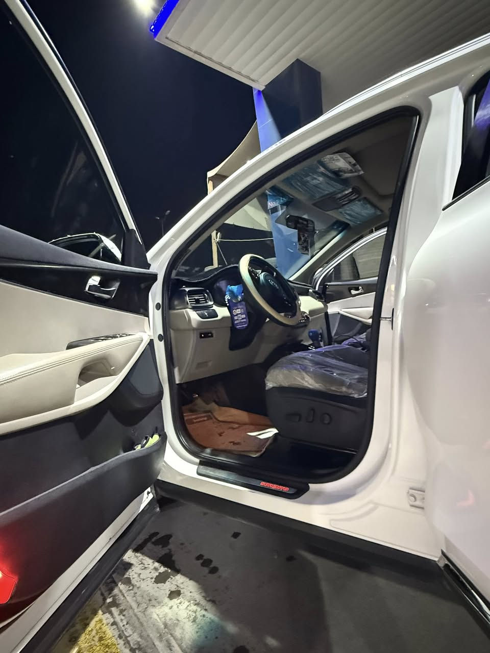 بسم الله الرحمن الرحيم/ سورنتو للبيع مديل 2018: كفاله عامه
فول اعلى فئه بون رامه بصمه فور ويل 
تحكمات بصمه ابواب لايت ابواب جنطه كهربائيه 
مكينه /6 
سياره معروفه موصفاته الفول رقم اربيل بسمي 
مكان بغداد الحسينيه ***********
السعر اتصال متواجد 
وتساب هم متواجد/ 
تحياتي للجميع
