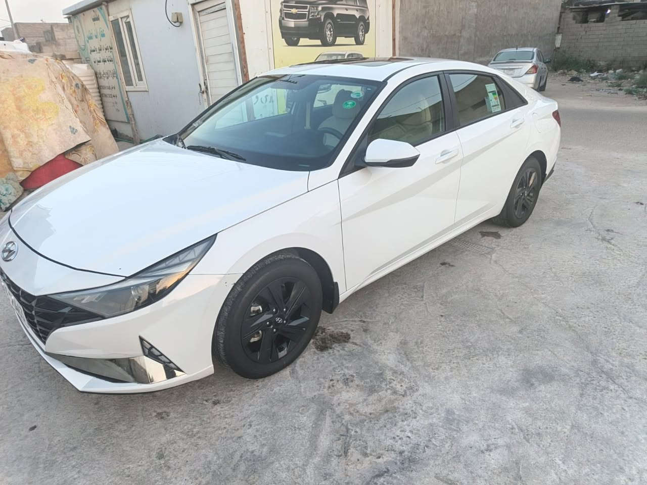 السلام عليكم
مكلف بالنشر 
النترا موديل 23 سيارة مثل ماموضح بصور
الباقي كفاله رقم اربيل انكليزي
ماشيه 45 
فتحه شاشه كامرى 
تخم تاير جديد 
مغلف ارضيه كشنات جلد كله اصلي
محرك 1600 دوش
سيارة خليجيه 
السعر 155 بيه مجال حك الجيه
مكان سيارة بصرة ابي الخصيب
رقم صاحب سيارة ***********
