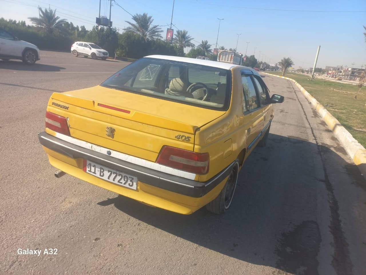 السلام عليكم بيجو 2012  السعر 30 بيها مجال حق الجيه السياره باسمي رقم بغداد انجليزي مصفره غرامات وهيئه تحويل  سياره جاهزه اي نقص ما بيها كفاله عامه مكلف بالنشر الاتصال على الرقم  واتساب ***********
