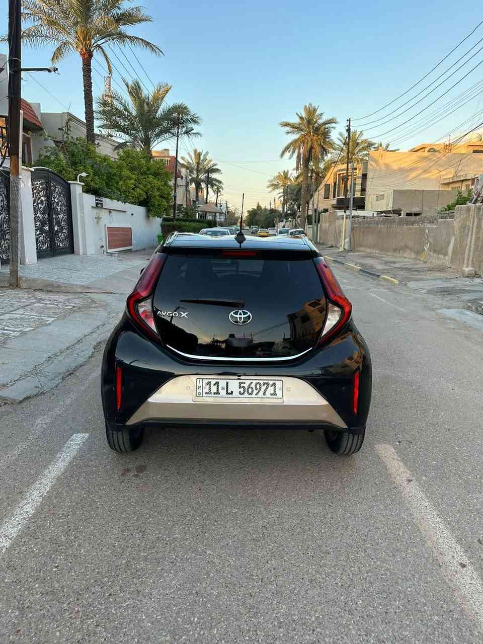 السلام عليكم
تويوتا ايكو 22
خليجي بدون صبغ فقط بارد 
سياره مكينه 3 بستم مكفوله 
ماشيه 83 ماشيه 
مكان السياره بغداد البلديات 
السعر 120 
الاستفسار ***********
