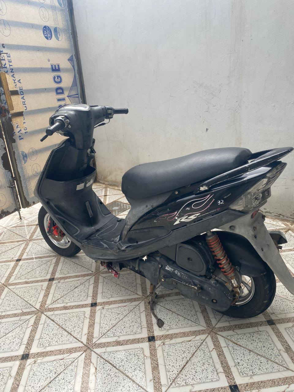 سلام عليكم ماكس عدله للبيع
دراجه كلها بلاديه بيها بس كابريتر تجاري كهربائيات كلها شغاله 
مكاني بغداد الدوره سعر 750وبيها مجال رقمي ***********
