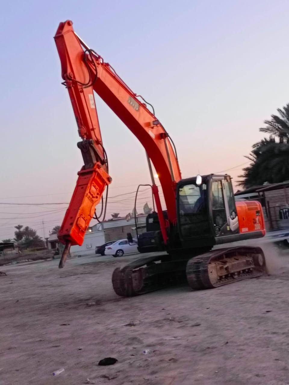 متوفر جك همر لليجار وبسعار مناسبه العمل في جميع  المحافظات  ***********
