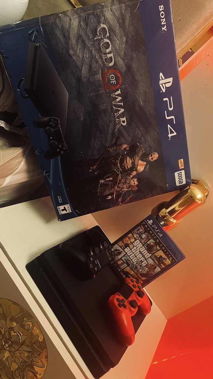 🎮🔥 للبيع – بلايستيشن 4 سلم (PS4 Slim) 🔥🎮
جهاز نظيف جداً ويشتغل 100% بدون أي مشاكل ✨

📦 المحتويات:
✔️ جهاز PS4 Slim
✔️ يدين تحكم (دوال شوك)
✔️ قرص GTA V 🔥
✔️ جميع الملحقات (أسلاك كاملة + HDMI + شاحن)

🎮 الجهاز يشغل كل الألعاب بسلاسة وبدقة Full HD 🔥
(الأداء نفس الفات بس بحجم أصغر وأهدأ) (GameSpot)

💰 السعر: 235 وبي مجال بسيط 

📍مكاني: مدينة الصدر 
📩 للحجز أو الاستفسار خاص او *********** واتساب
