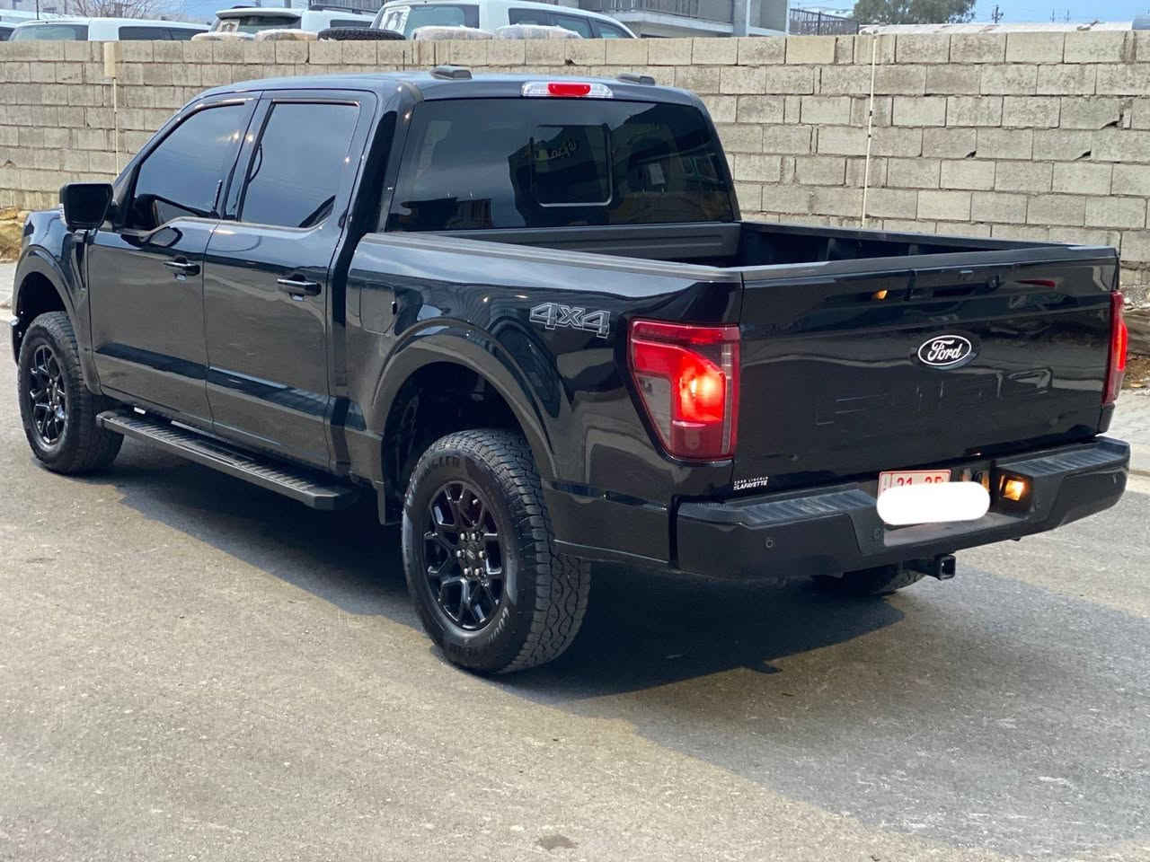 Ford f150 V8 Xlt 2024 ***********
الون اسود . مواصفات . بصمة . تشغیل عن بعد . شاشة کبیر . کیرالطیارە.  کشنات کهربائی . و تدفئە . رادار و امامی و جانبی و خلفی . ابواب بصمة . بدی قصیر باب طویل مرغوب . کیج الیکترونی .هاند بریک بصمة . ماشی 30میل ماشی . بونید جاملخ صبوغ بدون دواخل . صیارە بدون رقم 
سعر 345$$ مکان سلیمانی السليمانية, العراق
