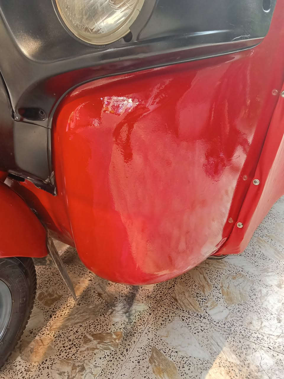 السلام عليكم تكتك للبيع موديل 2018رقم وسنويه ولوحات نكليزي 
كامله مكمله لبرغي ماناقصها تعمير جديد مصبوغه للجماليه مكينه اكسل خير من الله دبل ولوي خلفيات جدد دبل امامي دجيد يعني بين قوسين تكتك كل غراضها جدد امانت الله تكتك مال جناي كامله مكمله السعر4800وبيها مجال حك الجيه مكاني ديالئ بعقوبه لستفسار اكثر تصل ***********رقمي هاذه بي واتساب👈***********
