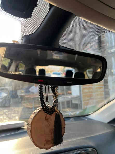 السلام عليكم ( للبيع فقط ) 
كرايسلر باسفيكا ( فويجر)  2022

‏V6;; 3.6L
المواصفات

ابواب كهربائية (شفط)
صندوق كهربائية 
هند بريك بصمه
كشنات جلد
تبريد ثلاث قطع 
حساسات.
نقطة عمياء
تحديد مسار
رادار جانبي
كشنات سياحي
مانع انزلاق
كير ماوس 9نمر

باقي المواصفات معروفه
سيارة جاهزة من كلشي بيها تخم تاير جديد ضمان سنتين صارله سبوع وبطارية صغيرة وجبيره جديد ضمان ٦ اشهر 
 

السيارة باسمي تحويل ثاني يوم 
السعر 21٠  

مكان السياره بغداد / الشعب شارع الاسواق 
***********
