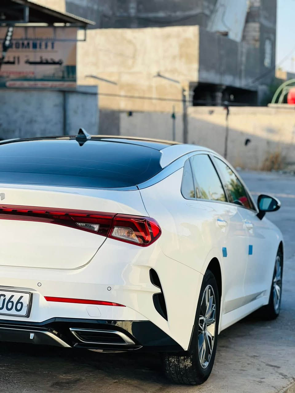 ‏ تحيه طيبه السلام عليكم ورحمة
كيا كي فايف (k5) 2022

الموديل 2022(خليجي ) .
المحرك : 2.000 . 4سلندر/
العداد70الف 

 المواصفات
فتحة سقف(بانوراما)
دخول ذكي(بصمة) +تشغيل عن بعد
شاشة اصلية +كاميرا +حساسات
المصابيح الامامية زنون+LED
المصابيح الخلفية LED
مقاعد تدفئة تبريد
مقاعد جلد+كهرباء
سايد بريك بصمة
اوتو هولد
محدد سرعة
فول تحكم ستيرن
درايف مود
مري كهرباء
 المواصفات المعروفه خليجي
رقم اربيل جديد تحويل ثاني يوم
‏السعر  خاص
اي اسفستار رقم صاحب السياره
***********
