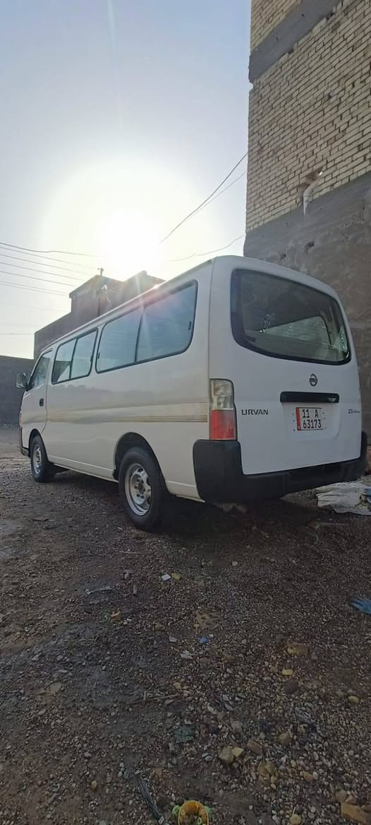 للبيع موديل 2009 مكينه مال حاويه سنويه ل ٣٠ مصفره مكان بغداد ***********
