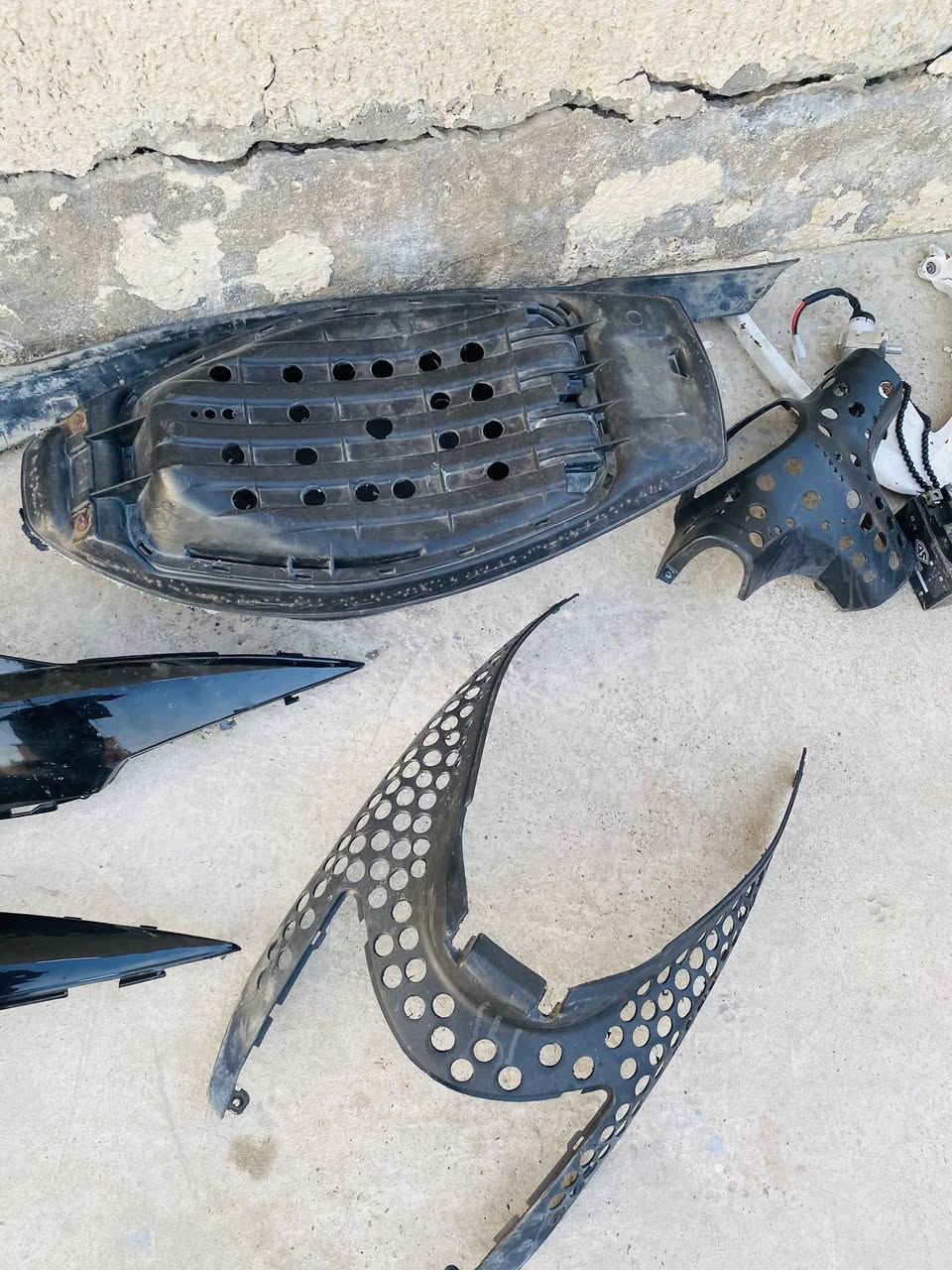 شتريد موجود 
غراض اصلية فول نضافة
***********
