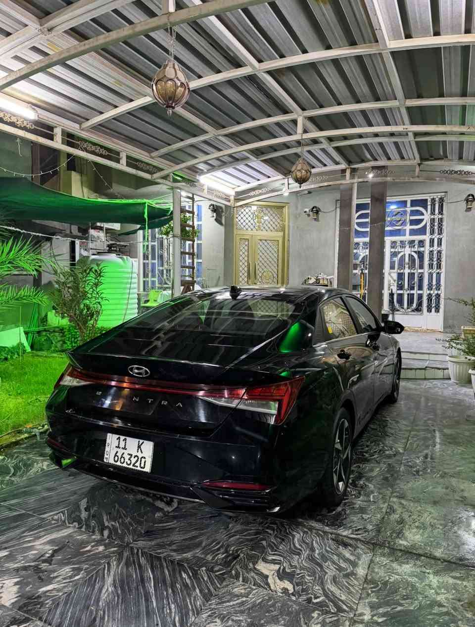 السلام عليكم 
النترا 2023 فول مواصفات ليمتد وارد أمريكي رقم بغداد الانكليزي معوقين جاهز للوكالة حادث السيارة بنيد فقط مستبدل محرك  2000 دوش المرغوب 
مواصفات السيارة 
1- بصمة 
2- فتحة 
3- بصمة ابواب وجنطة 
4- تشغيل عن بعد 
5- رادار امامي وخلفي وبلمري 
6- تحديد مسار 
7- شاشة ديجتال متصلة 
کشن وستيرن تدفئة
 9- انضمة قيادة 
10 - لد امامي خلفي 
11- كامرة دوارة 
12- كشنات جلد
13- أنظمة قيادة Normal - S.Sport - Sport 
14- دخول ذكي وتحكم ستيرن
 وباقي المواصفات المعروفة سعر السيارة ١٥٢ وبيها مجال بسيط 
***********
