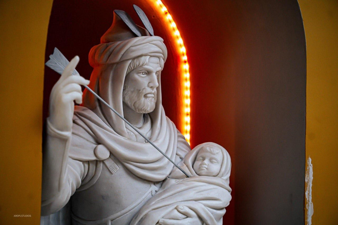 أول تمثال لسيد شباب أهل الجنة الأمام الحسين الشهيد الزكي المقتول حافظ دين الإسلام وسبط رسول الله الأعظم وابن علي وفاطمة عليهم السلام وابنه الرضيع علي الأصغر عبدالله شهيد كربلاء


**إذا كنت صاحب هذا الإعلان وتريد حذفه لأي سبب، رجاءا أرسل رسالة إلى الدعم الفني**