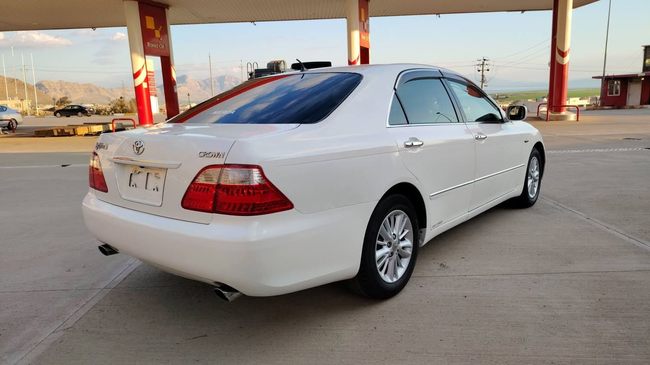 بەناوی خوای گەورەومیهرەبان
شاهینە ‌‌(بڕاوەیە)
مۆدێل 2007 
گێڕ گەورەی مەکینە گەورە 182بێ دووکەڵ
بەسمە ڕەساسی
3دووگمەیە
3پەردەیە
سەلاجە 
مەرکەزی 
چوار کوشن کارەبا
ناو زەرد
ساج مەلەکی 
شاشە
کامێرا
تەبرید سارد و گەرم 
لایتی ناوچەی کوێر
ئاوێنەشەفت هەردوکی ئەخەوێ
چوار تایەو ویلی لۆک
سەیارەکەلۆکەلەدەعامی بۆدەعامی هەمووگیانی بەشەرت کامل جاهیزە
ژ.م. ***********
شوێن. ڕانیە
لەگەڵ ڕێزم جوابی کۆمێنت نادەمەوە مشتەری تەلەفۆن بکە ..
ڕێز و دەست خۆشیم بۆ ئەدمینانی پەیج
