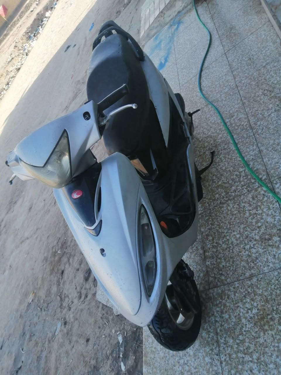 جي فور شغاله سلف هندر شلعه قويه وسريعه كهربيات شغاله ما نقصه شي ب٣٠٠ وبيه مجال مكان فضليه


**إذا كنت صاحب هذا الإعلان وتريد حذفه لأي سبب، رجاءا أرسل رسالة إلى الدعم الفني**