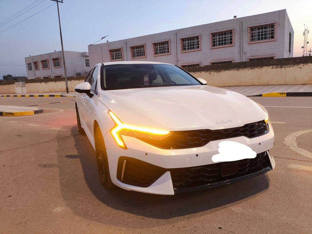 كي فايف K5 موديل2025
‏‎فول 1/1  عدة البانوراما رقم ذي قار 

‏‎وارد أمريكي

‏‎محرك 2500 الجبير المرغوب 

‏‎المواصفات 

‏‎دخول ذكي بصمة + تشغيل عن بعد 

‏‎شاشة اصلية + كاميرا دواره

ابل كار بلي أندرويد 

‏‎حساسات امامي خلفي

‏‎المصابيح الامامية LED

‏‎المصابيح الخلفية LED

‏‎اضائه ضبابيه

‏‎سايد بريك بصمة

‏‎مثبت سرعة

‏‎فول تحكم ستيرن

‏3وضعيات قيادة -ECO-COMFORT-SPORT-

‏‎مري كهرباء قلاب 

محرك كير شرط بلادي

السعر بل خاص او تصل 

مكاني ذي قار 

للستفسار ☎️ :***********
