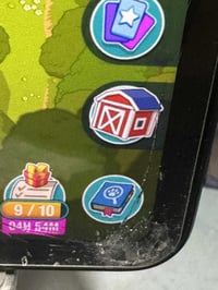 ريد ماجيك نوفو • ٥١٢ • شاشة مكسورة