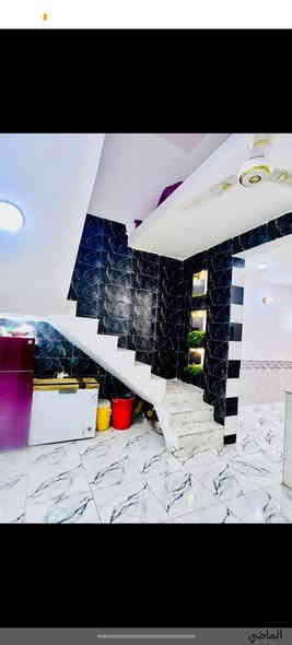 (🧿بيت للبيع طابو صرف🧿)
✅مساحة 100 متر 
✅مكانه نجف مجمع بيتي مقابيل مجمع لميرات 
———————————————
جميع لخدمات متوفرء 
✅ماي كهرباء مدارس 
———————————————
(( سعر68 وبي مجال))
يتكون لبيت من غرفه 😴 
وصاله وستقبال ومطبخ وصحيات عدد ثنين ومكشوفه 
استفسار اكثر نتصال او اتساب 
***********
