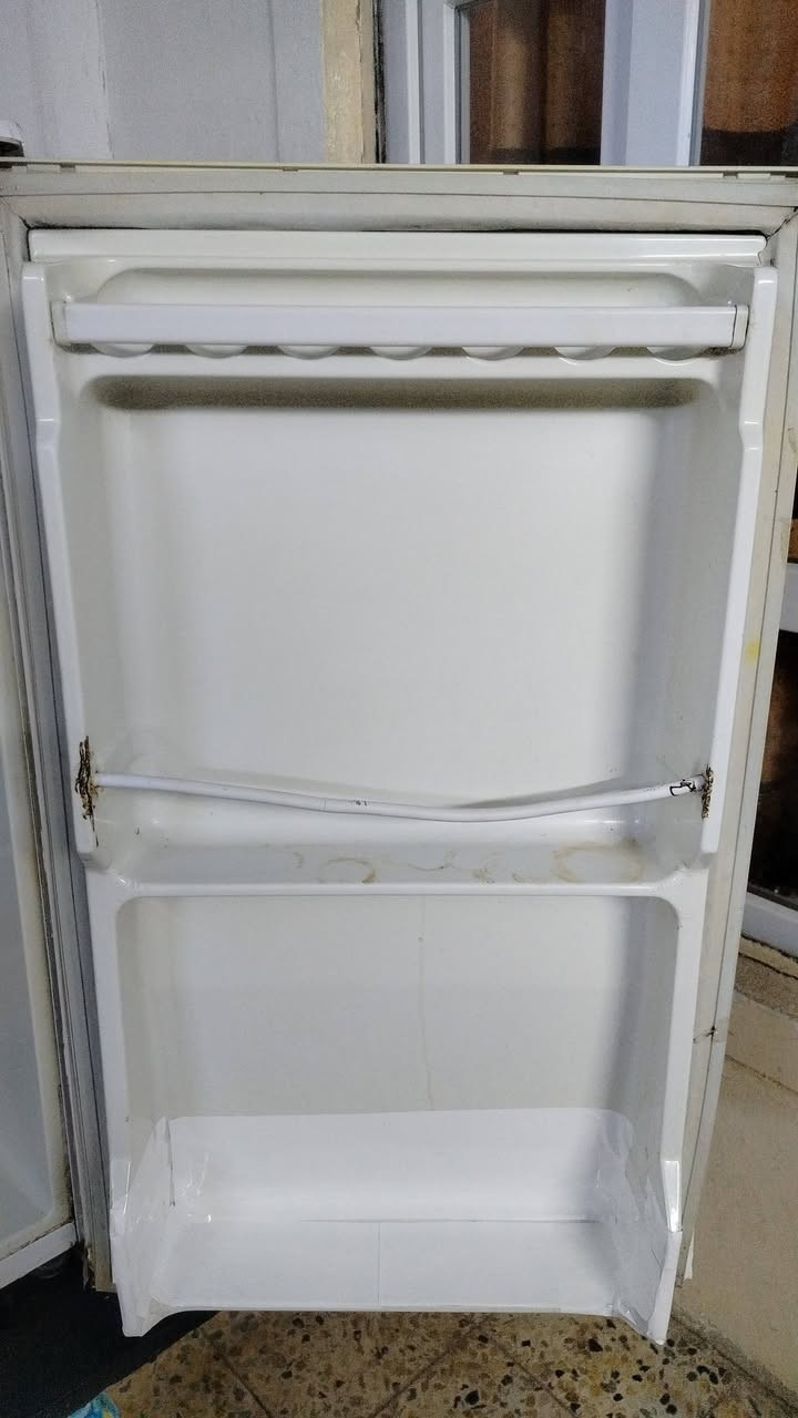 سلام عليكم عندي ثلاجه ماطور مال مي للبيع ضمان اثنيناتهم ضمان اسبوع اثنين بسعرهم 55 عنوان كراج شمال *********** اللي يريدهم يراسلني على الواتساب فقط
