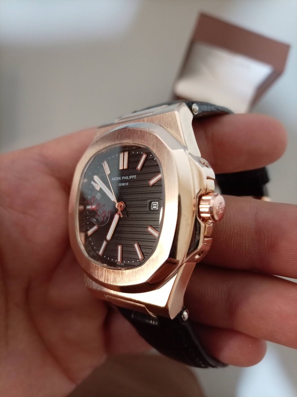 باتك فليب (ماستر) كوارتز حركة اوتو (ماطور)
المهتم يكتبلنا سعر


**إذا كنت صاحب هذا الإعلان وتريد حذفه لأي سبب، رجاءا أرسل رسالة إلى الدعم الفني**