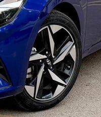 عندي هذا الويل حجم 17 مال النترا مديل 23 تايرات جدد مراوس ويا ويل حجم ...