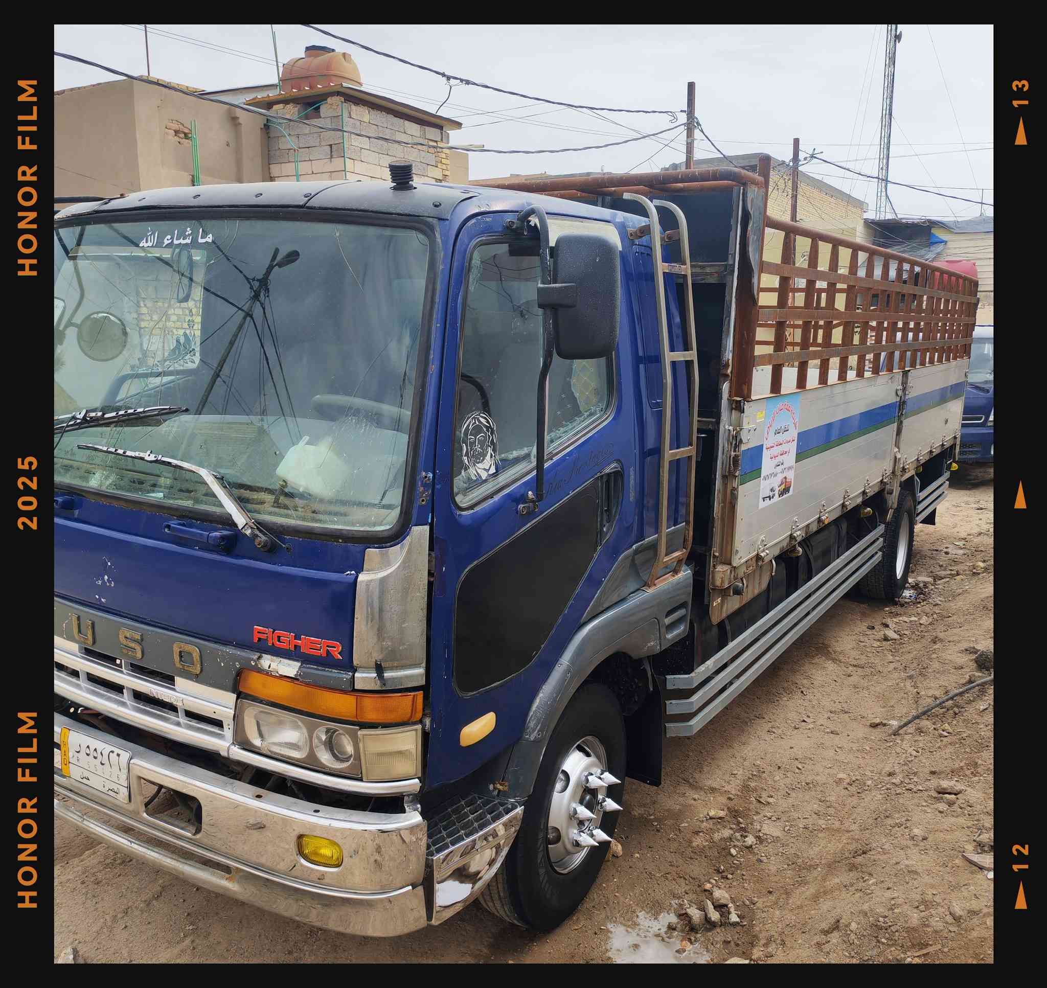 السلام عليكم فوزه بزون موديل 98سته وربع بلاد فتحتين محسن لاخير  شاصي عدل رقم بصره ألماني لثلاثين سنويته مكينه 16عادي بدون تنقيص تخم تاير أمامي 17ونص والخلفيات 19ونص  بدي جديد بل الكارتون سياره مكفوله كفاله عامه من شاصي وحداديه ومكينه وكير موبايل *********** السعر ١٤٥ورقه عنوانه الديوانية ***********
