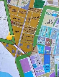بلاش بلاش   عرصه للبيع في النجف لاشرف حي الربيع الشرطه لاول   المساحه ...
