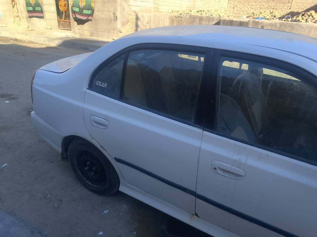 هونداي فيرنا اكسنت موديل 2000 رقم نجف بسمي السعر 30 وبيه مجال قليل *********** البصرة, العراق
