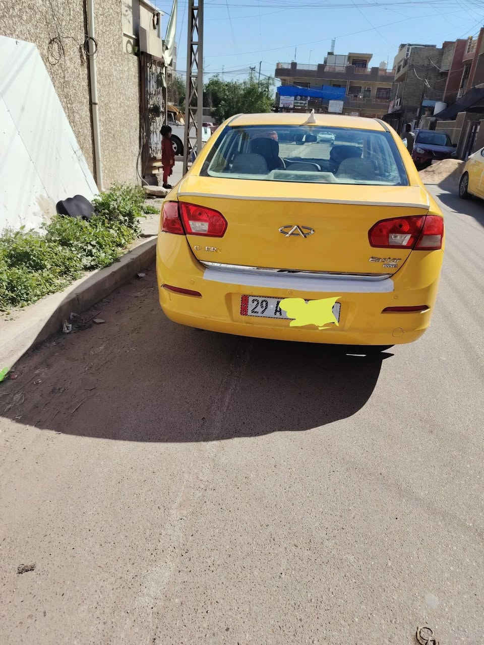 شيري استرا نيو موديل ١٤ بأسمي بلادية محرك وكير بيكاتشو ١٨٠٠ جاهزة تبريد تدفئة شغاله تحكم استيرن فتحة بالسقف سنتر لوك كهربائيات كلها شغالة عنوان الشعب  ت*********** السعر ٤٩$
