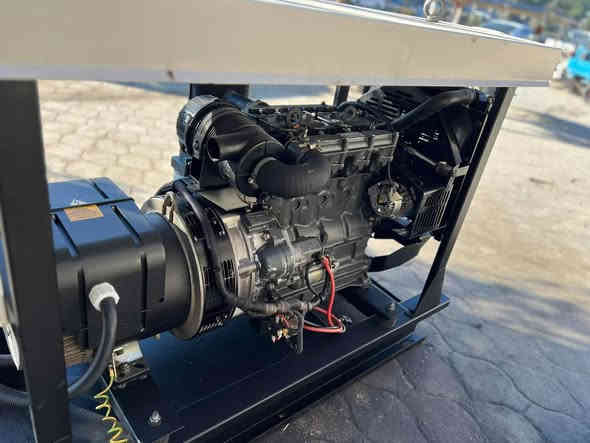 النوع     لستر بتر انكليزي 4بستم بلادي
السعه 20kv 
كاتم 100%100
المولد بلادي ممفتوح والتوليد غير مفتوح ع الشغل ضمان 
العنوان بابل الشوملي 
للاستفسار مراسله الصفحه او الاتصال ع الرقم 
***********
