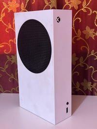 شباب، معروض للبيع جهاز إكس بوكس سيريس إس (Xbox Series S) نظيف كلش هواي...