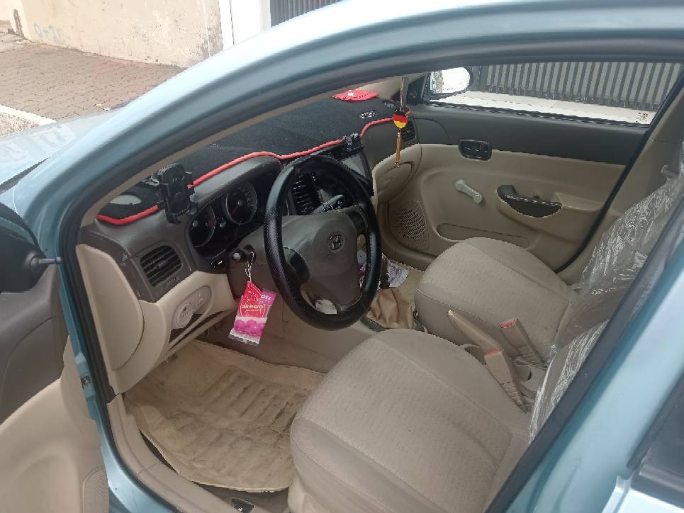 سلام عليكم من رخصة إدمان محترم عندي هونداي اكسنت ٢٠٠٧ سنوي  جديد ورقم مميز ٤ تأيرات جديد ويل كروم تبريد ثلج وتدفة بيها داخله جديد  صحرراوي شاشه وكامرا كيرا عادي دفتر بانزين بيها محرك ١٦ جبير
*********** لاستفسار اتصل
لبيع او مراوس
مكاني كركوك حي عدن كركوك, العراق
