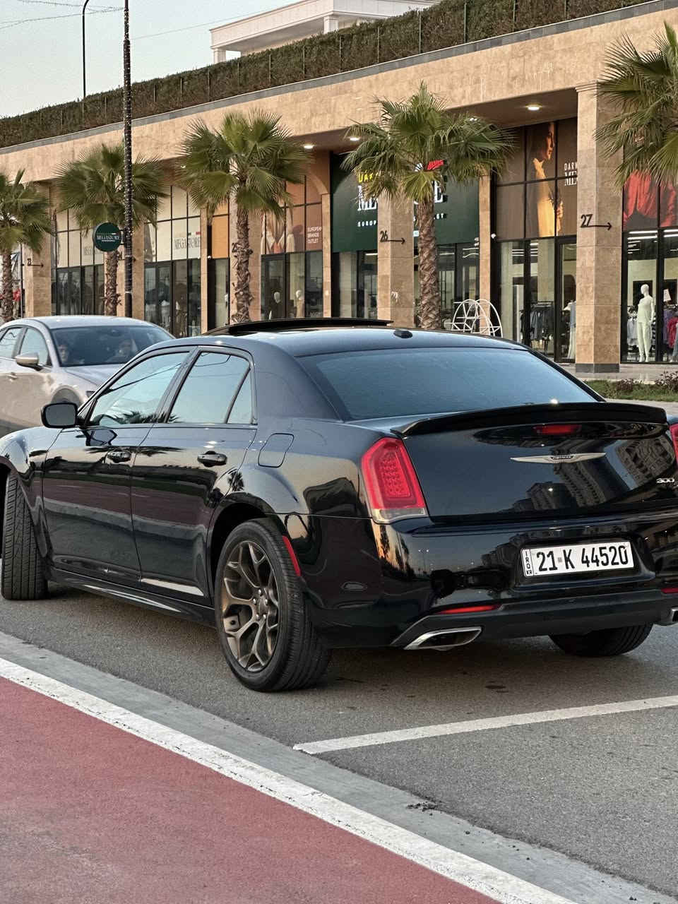 كرايسلر 300 لمتد فول 🔥🔥
محدث كامل اس
موديل 2015 اسود 🖤
دعامية دبل لحية 
بنرامة فتحتين 
شاشةجبير 
تو ویل مرغوب
بصمة تشغيل عن بعد 
كشن جلد كهربا هیتر
گير محرك كفالة
رقم شمالي ، تحویل وکالە و غرامە ب شرت 
تخم تاير جديدويالة کولد اصلي
ماشی ١٠٠ مايل
سيارة بل واقع احلا من صور 
داخل فی اراق ب کلین هس ربع بونید صبغ بدون دواخل بدون ایرباک 
مكان سیارە سلیمانیە 
سعر 213💵 مناسب
و شرط سيارة جديدة و احلا من صور ✅
*********** 📞☎️
