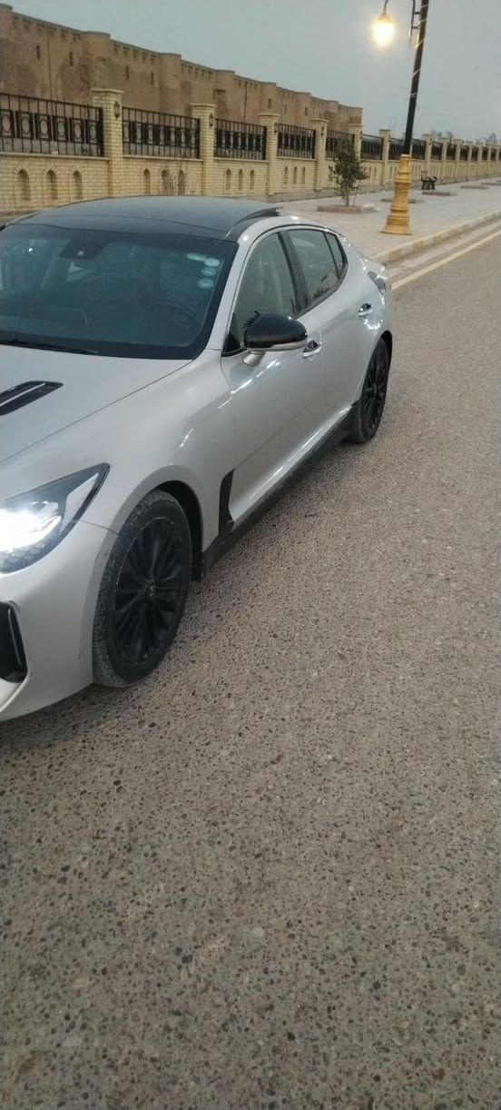 كيا ستينكر موديل 2018
السياره جديده ومل جناي
السياره فول موصفات رقم اربيل 
السياره بيه خشم الجاملغ والبنيد بدون دواخل
سعره 138 الاستفسار عن راقم اني مكلف بالنشر 
***********
