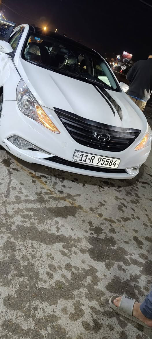 السلام عليكم سوناتا 2012وارد امريكي2400
سياره فول مواصفات كشنات جلد تدفئه تبريد بلكشنات
بصمه فتحه 
كير محرك بجيس كفاله 
سياره صدرها 75 بل ميه 
باقي كفاله بيها صبغ صفحه لسياره 
***********
مكاني بغداد الغزاليه السعر 110 وبيها مجال نشالله
