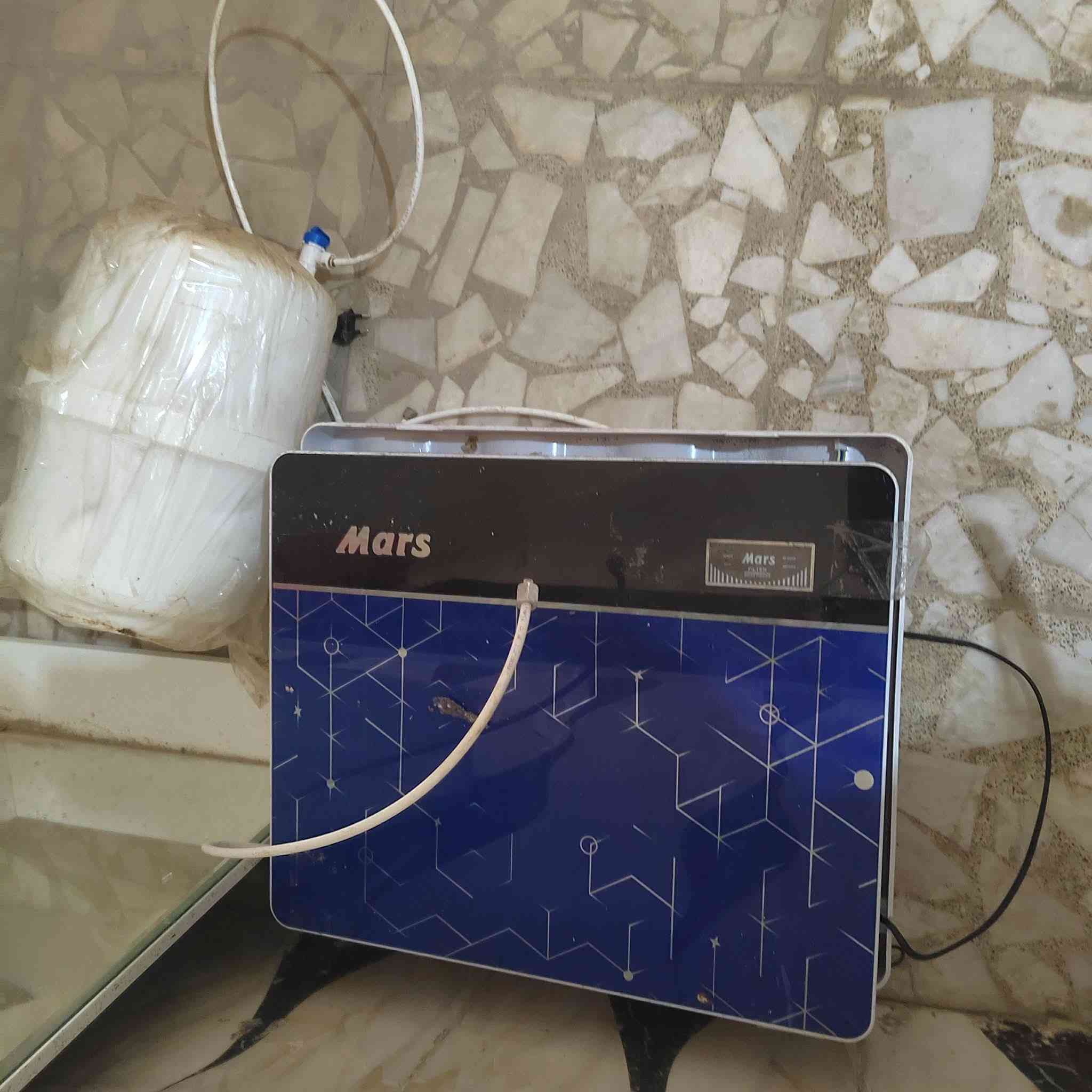 مكلف بل نشر غراض لبيع بسعر مناسب  مامتواجد على الفيس رقم صاحب الغراض ***********
