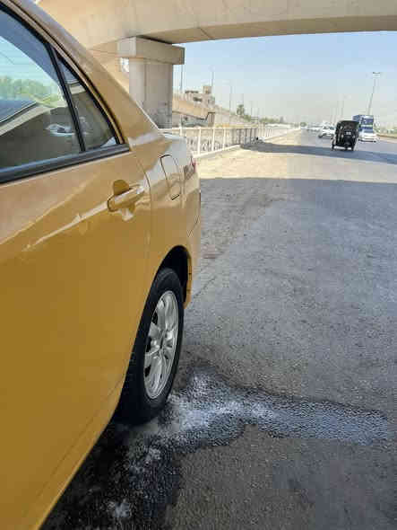 السلام عليكم بيوايدي للبيع 2013 بيه ضربة خفيفة بل بنيد فقط والسيارة خير من الله ومصفرة هية وغرامات. السعر 55 وبيه مجال قليل الاستفسار ***********  مكان السيارة بغداد
